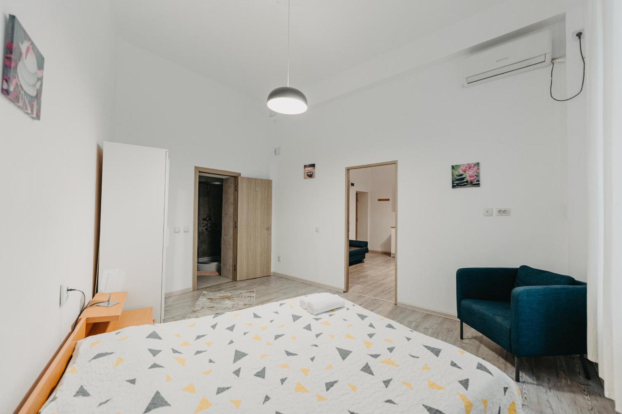 Apartment Piata Amzei Nr.1 Bucharest
